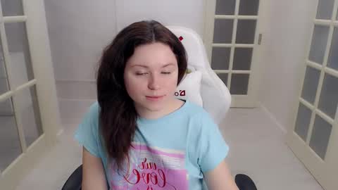 Snapshot of bettystar_ chatting on 2, 12, 2025 Betty online show from 2, 12, 2025