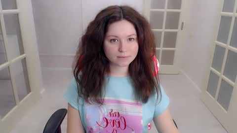 Snapshot of bettystar_ chatting on 3, 12, 2025 Betty online show from 3, 12, 2025
