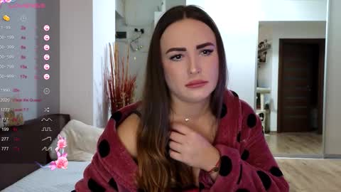   BeyonceDoll       Twitter DollBeyonce    online show from 5, 12, 2025