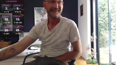 Snapshot of bi_french69 chatting on 17, 7, 2026 My name is David and if you like public exhibitions you wont be disappointed with me LoL - My favorite vibes is 44 online show from 17, 7, 2026