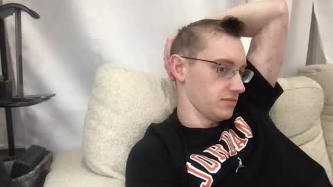 Robbie online show from 10, 4, 2026