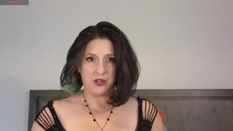 Bi sexualmilf Fansly  online show from 1, 12, 2025