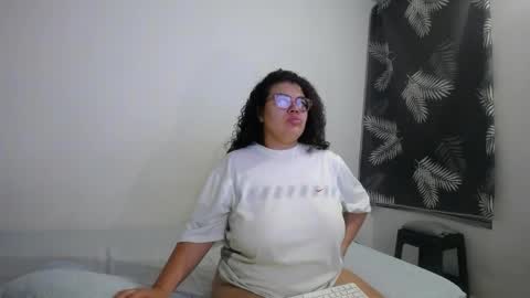 Snapshot of bianca_boobs chatting on 29, 5, 2026 Bianca Tuesday to Sunday from 2am to 6am UTC-5 online show from 29, 5, 2026