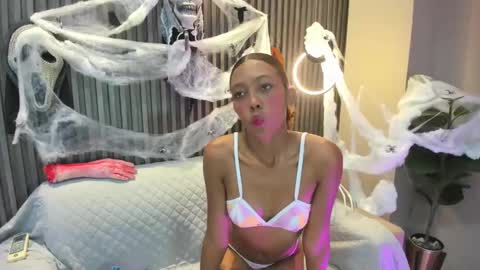 biancaa__18 online show from 28, 10, 2025