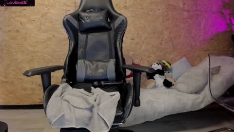 Biancastrong.. IGThebiancastrong online show from 6, 2, 2025