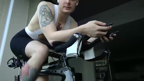 Snapshot of bicyclesocks chatting on 5, 4, 2026 bicyclesocks online show from 5, 4, 2026