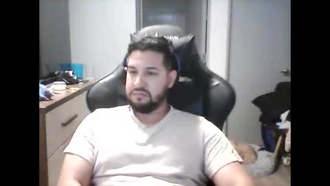 latinBoyHuge online show from 18, 12, 2024