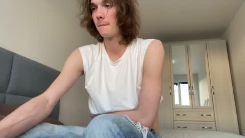 big_lil_small online show from 8, 6, 2026