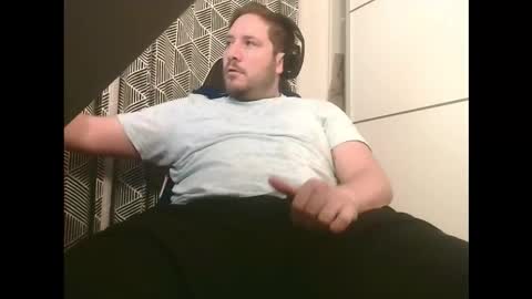 Snapshot of big_sele chatting on 2, 11, 2025 bigbroly88 online show from 2, 11, 2025