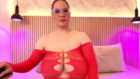 Tell me Sophia  online show from 1, 10, 2025