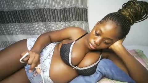 bigass001_ online show from 15, 12, 2024