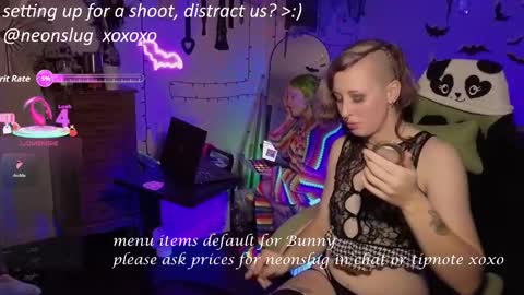 Snapshot of bigbearandbunny chatting on 18, 12, 2025 bigbearandbunny online show from 18, 12, 2025