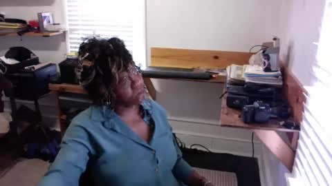 Snapshot of bigboobs_bouncin chatting on 6, 4, 2026 Ashley online show from 6, 4, 2026