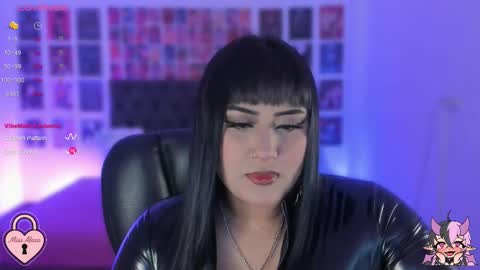 Snapshot of bigboobs_cloe chatting on 22, 10, 2025 bigboobs cloe online show from 22, 10, 2025