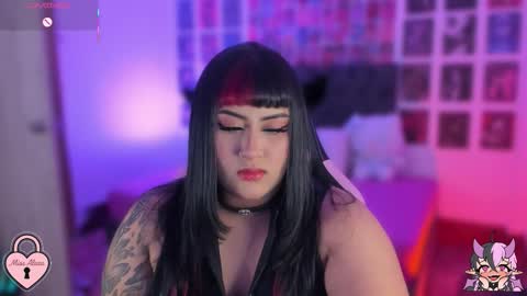 Snapshot of bigboobs_cloe chatting on 17, 11, 2025 bigboobs cloe online show from 17, 11, 2025