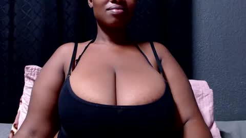 Snapshot of bigboobsbitchx chatting on 2, 6, 2026 bigboobsbitchx online show from 2, 6, 2026