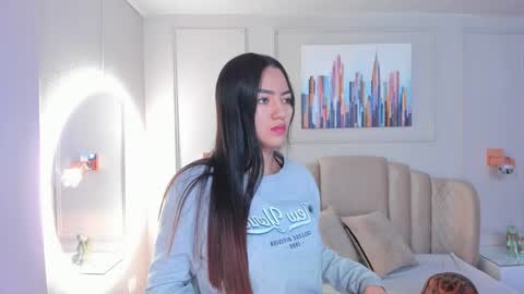   online show from 1, 2, 2025