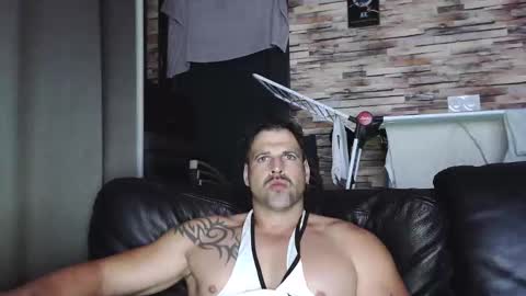 Snapshot of bigboyband chatting on 3, 11, 2025 Bigboyband online show from 3, 11, 2025