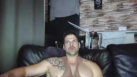 Snapshot of bigboyband chatting on 8, 11, 2025 Bigboyband online show from 8, 11, 2025