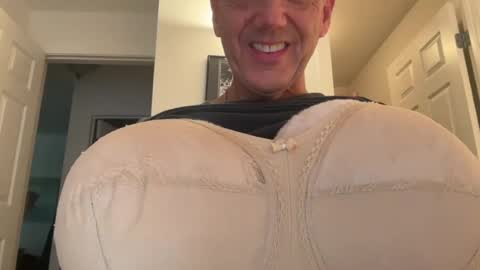 Snapshot of bigbradad64 chatting on 3, 8, 2026 Don online show from 3, 8, 2026