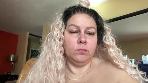 Snapshot of bigbreastsabrina chatting on 27, 5, 2026 BIG BREAST SABRINA online show from 27, 5, 2026