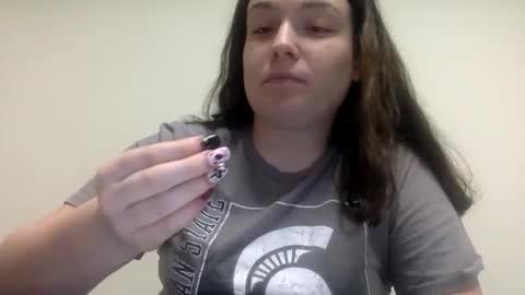 Snapshot of bigbuttmilff chatting on 24, 10, 2025 bigbuttmilff online show from 24, 10, 2025