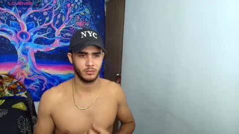 Snapshot of bigcock2815 chatting on 7, 1, 2026 Isaac online show from 7, 1, 2026