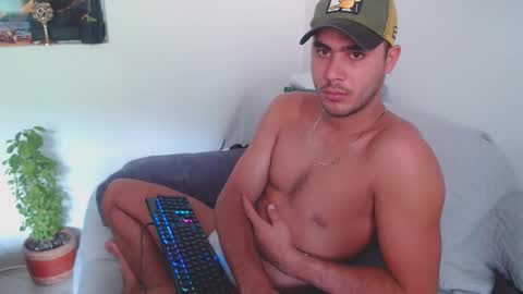 Snapshot of bigcock2815 chatting on 11, 5, 2026 Isaac online show from 11, 5, 2026