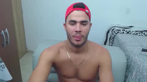 Snapshot of bigcock2815 chatting on 15, 5, 2026 Isaac online show from 15, 5, 2026