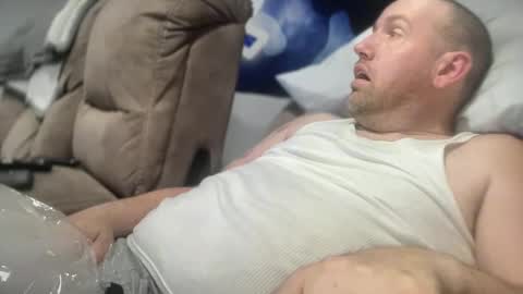 bigcocksuckingslut online show from 2, 2, 2025