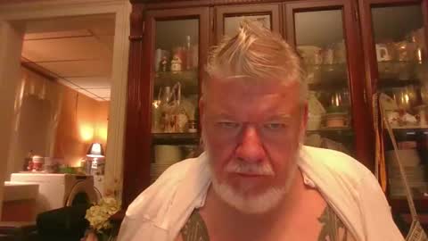 BigDaddyBear online show from 11, 6, 2026