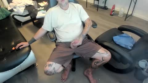 bigdickpiercedtattoos online show from 11, 9, 2025