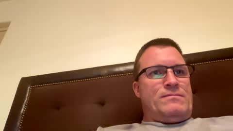 Snapshot of bigger22332233 chatting on 3, 1, 2025 bigger22332233 online show from 3, 1, 2025