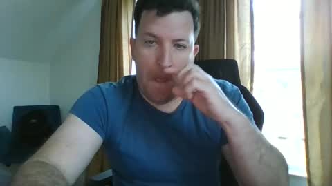 Snapshot of biggestballsonchatu chatting on 13, 12, 2025 BiggestBallsOnChatr online show from 13, 12, 2025