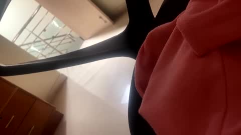 bighandsomesatisfy online show from 16, 2, 2025