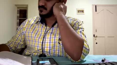 bighandsomesatisfy online show from 21, 2, 2025