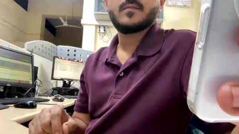 bighandsomesatisfy online show from 15, 2, 2026