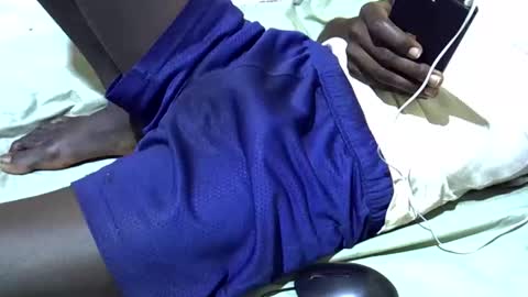 Snapshot of bighorny_dic chatting on 16, 12, 2025 bighorny_dic online show from 16, 12, 2025