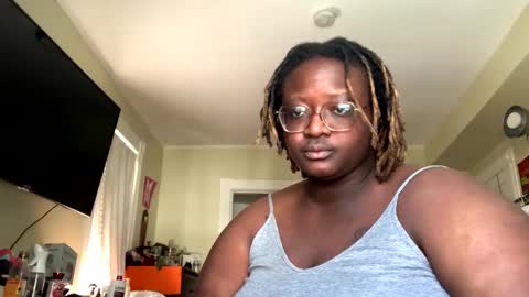 Snapshot of bigkittyraven chatting on 5, 2, 2026 bigkittyraven online show from 5, 2, 2026