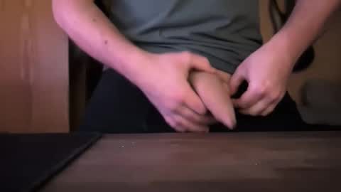 Snapshot of bigload33577 chatting on 2, 4, 2026 bigload33577 online show from 2, 4, 2026