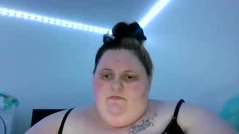 Snapshot of bigmama91 chatting on 22, 9, 2025 bigmama91 online show from 22, 9, 2025