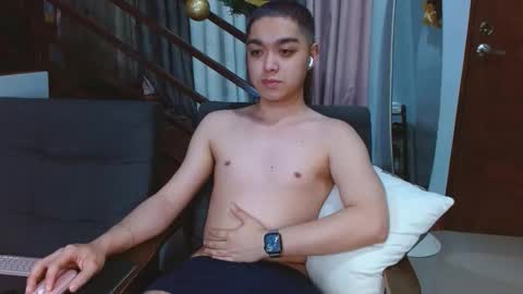 Snapshot of bigshowforyouxx chatting on 16, 12, 2025 Jay online show from 16, 12, 2025