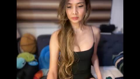 Snapshot of bigsurprise4u chatting on 15, 4, 2026 Yna online show from 15, 4, 2026