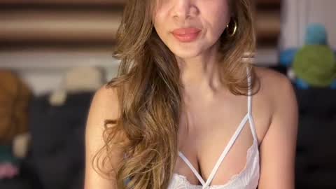 Yna     online show from 9, 8, 2026