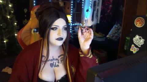Lealithhh online show from 2, 12, 2025