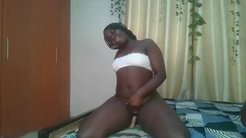 bigtits_baddie online show from 16, 12, 2025