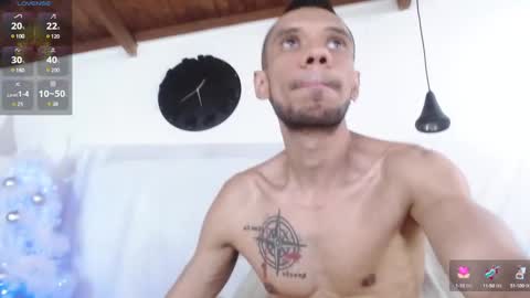 Snapshot of bigzehuz chatting on 3, 12, 2024 andres online show from 3, 12, 2024