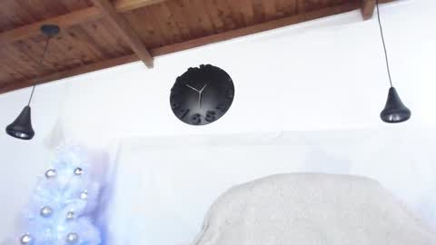 Snapshot of bigzehuz chatting on 24, 12, 2024 andres online show from 24, 12, 2024