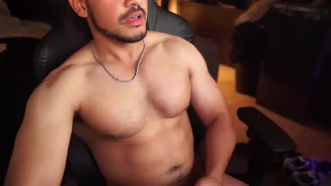 Snapshot of bigzz1 chatting on 11, 2, 2025 Valleyguy818 online show from 11, 2, 2025