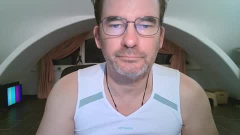 bikertom1988 online show from 29, 12, 2024